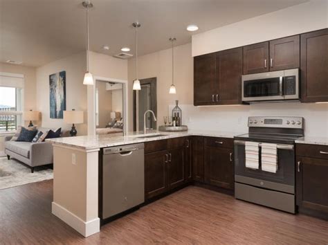 The apartment has a very large kitchen with a dishwasher, and a huge stainless steel fridge. . Craigslist missoula rentals